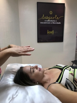 Instituto IOD Reiki A Terapia Reiki &eacute; uma t&eacute;cnica de canaliza&ccedil;&atilde;o da energia vital universal, j&aacute; comprovada pela ci&ecirc;ncia, respons&aacute;vel pela vida de todos os seres. Todos n&oacute;s possu&iacute;mos um...